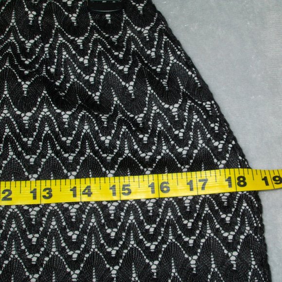 Like New Pencil Skirt - Lace Look - Picture 9 of 10